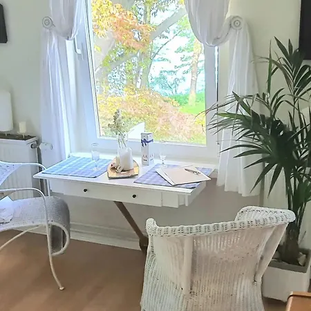 Altes Kapitaenshaus Von 1880 Хайлигенхафен